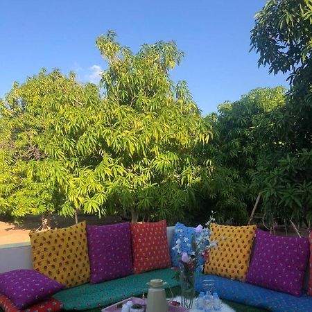 إستراحة الروابي Umm Lajj Bagian luar foto