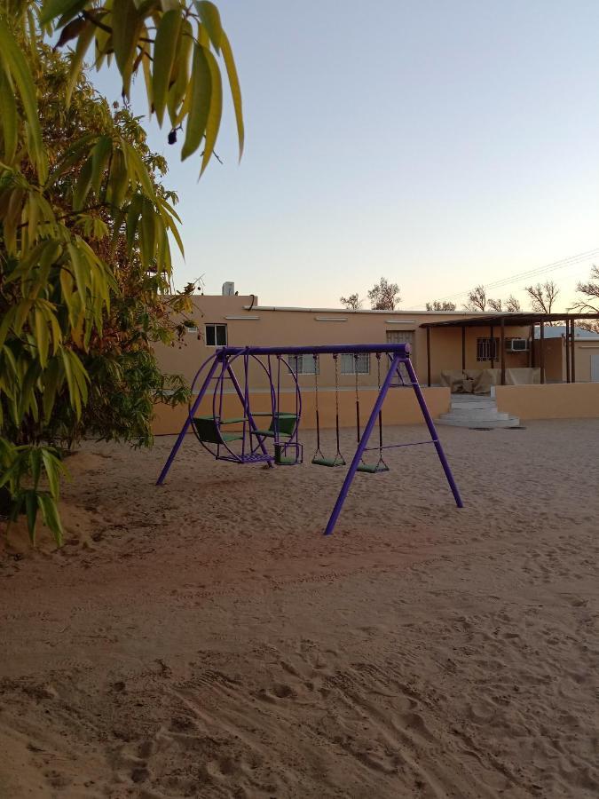 إستراحة الروابي Umm Lajj Bagian luar foto